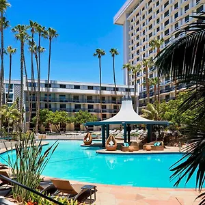 Angeles Airport Marriott Лос-Анджелес